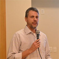 Dr. André Luiz Rodrigues Roque