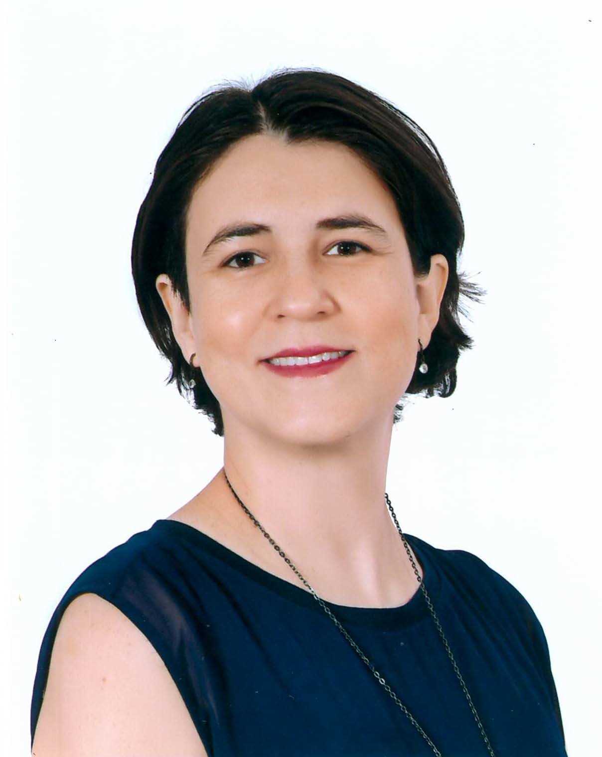 Dra. Tricia Maria Ferreira de Sousa Oliveira